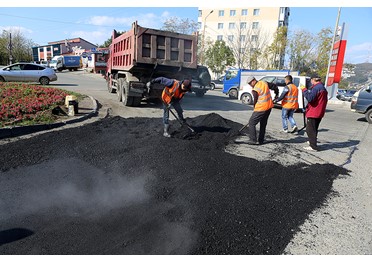 Во Владивостоке ищут подрядчика на ремонт дорог