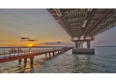 Республика Крым: к полуострову построят пешеходную версию знаменитого моста