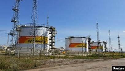 Атака дронов на Ставрополье: в промзоне гремят взрывы, объявлен режим ЧС