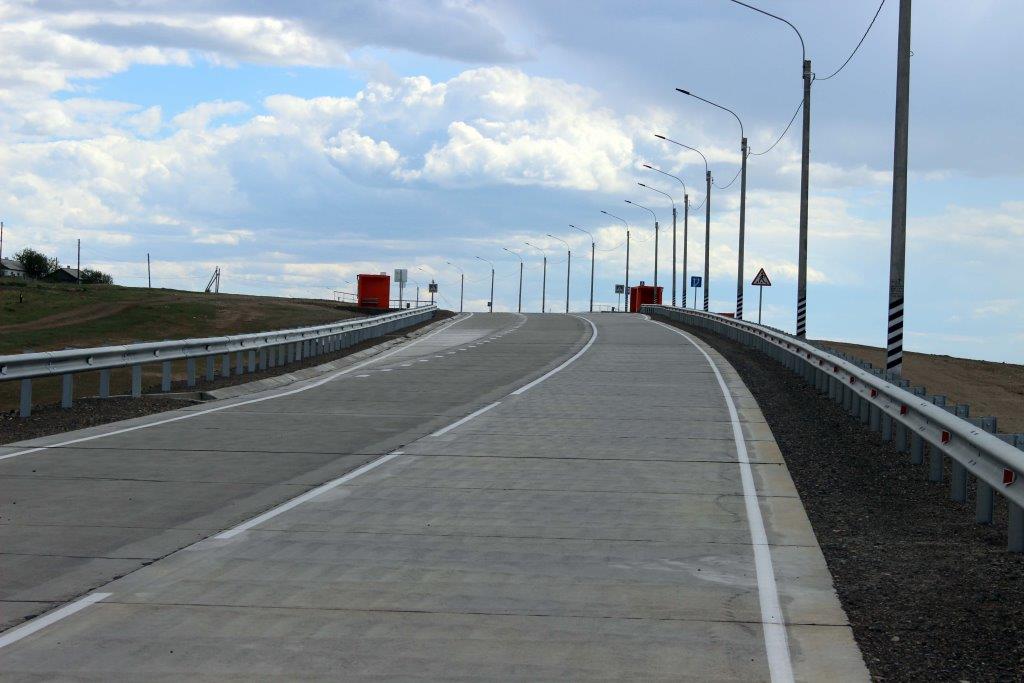 В Забайкалье ремонтируют дорогу на подъезде к границе с Китаем