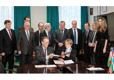 “Роснефть” стала крупнейшим госзаказчиком фонда “дочери Путина”