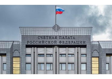 Счетная палата России зафиксировала отток медперсонала в 2024 году из 57 регионов. Отток врачей наблюдается в 25 регионах.