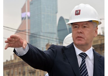 Мэр Москвы Собянин пообещал увеличить зарплаты строителям в рамках госзаказа