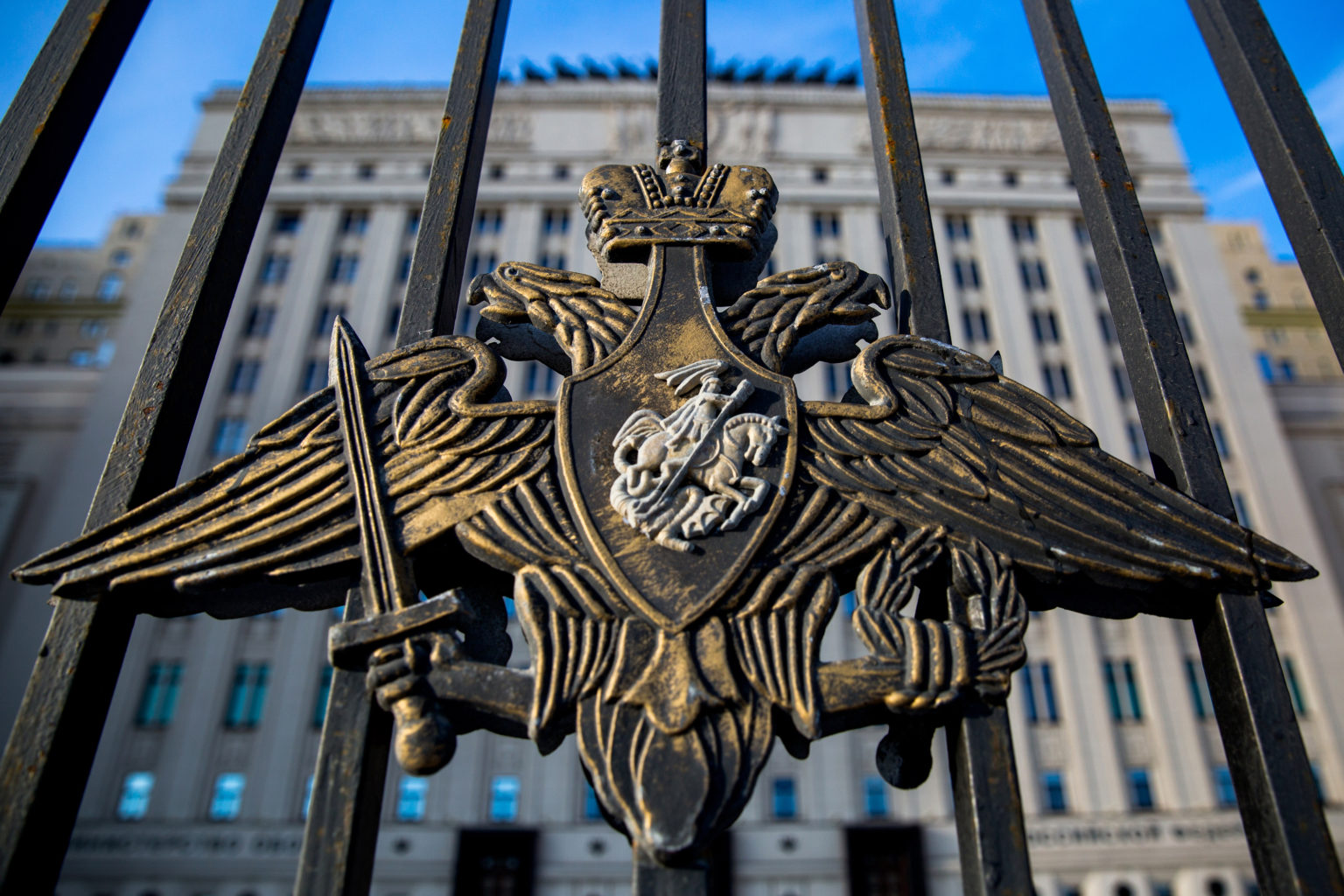Суд частично удовлетворил иск Минобороны на 5,5 млрд рублей