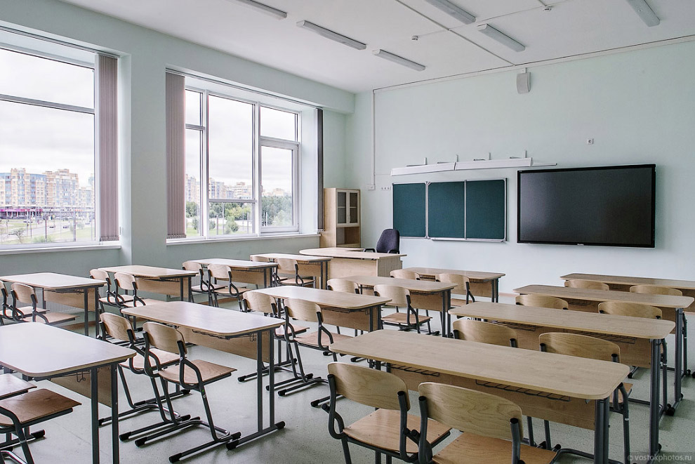 В Новогорелово Ленинградской области введена в эксплуатацию новая школа на 640 мест