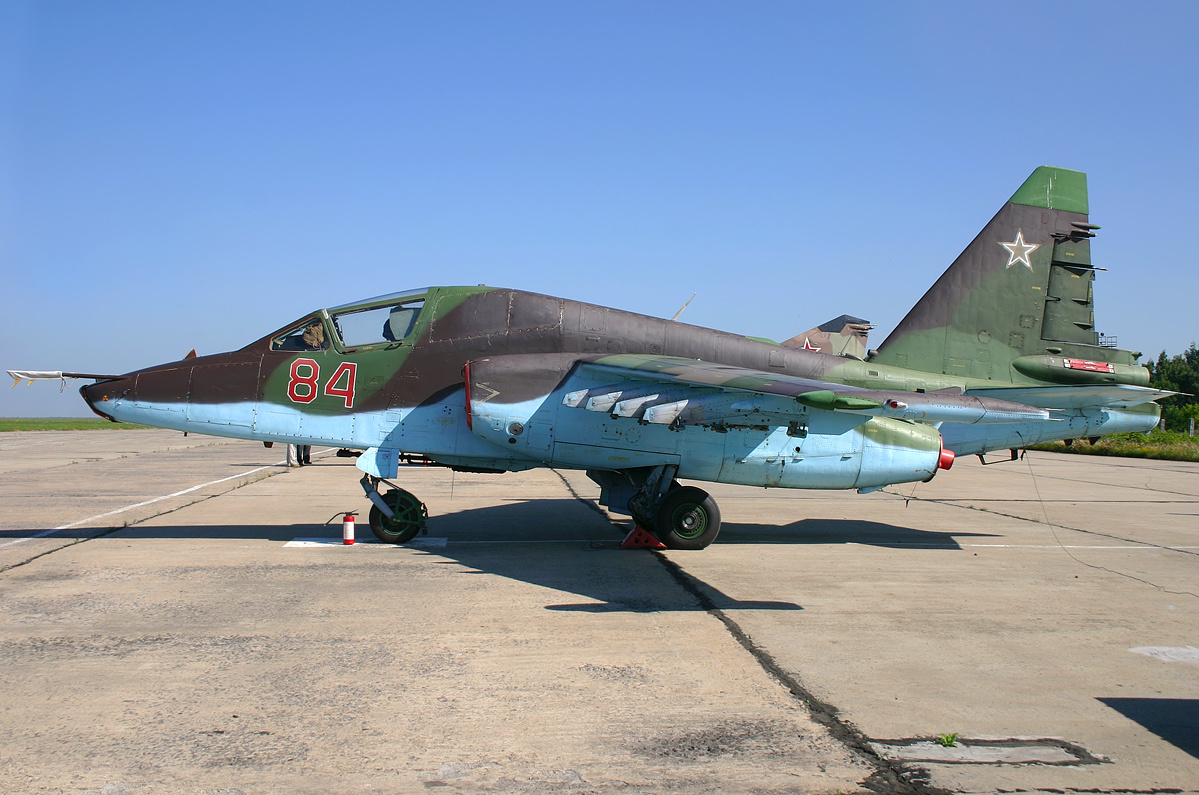 Штурмовик Су-25: “грач”, “горбатый”, и “расчёска”