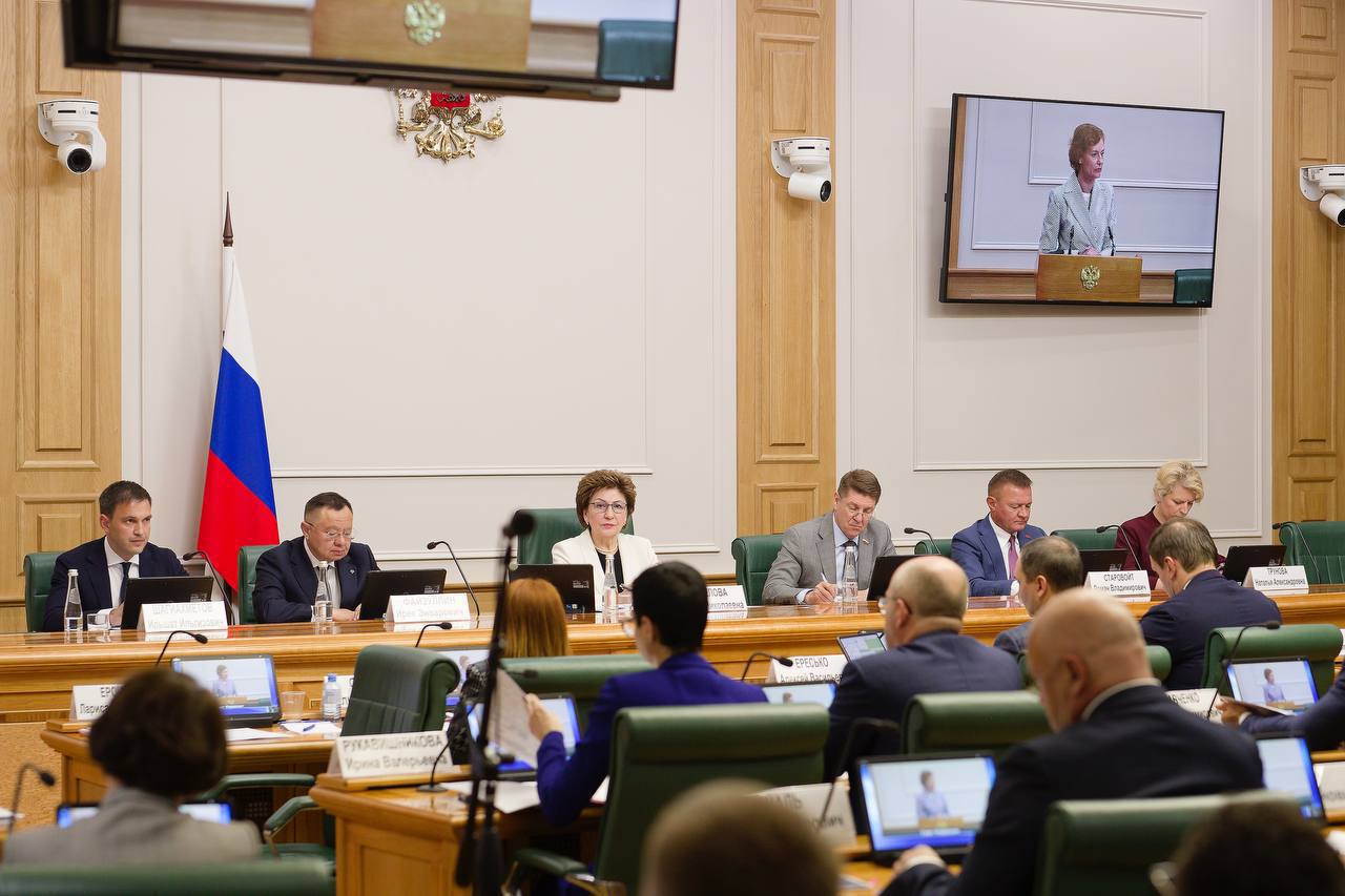 Глава Минстроя России принял участие в заседании Совета Федерации по модернизации коммунальной инфраструктуры