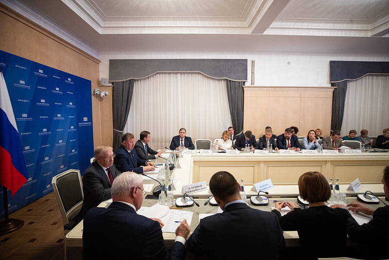 Дмитрий Патрушев обсудил с депутатами Госдумы вопросы поддержки и развития агропромышленного комплекса