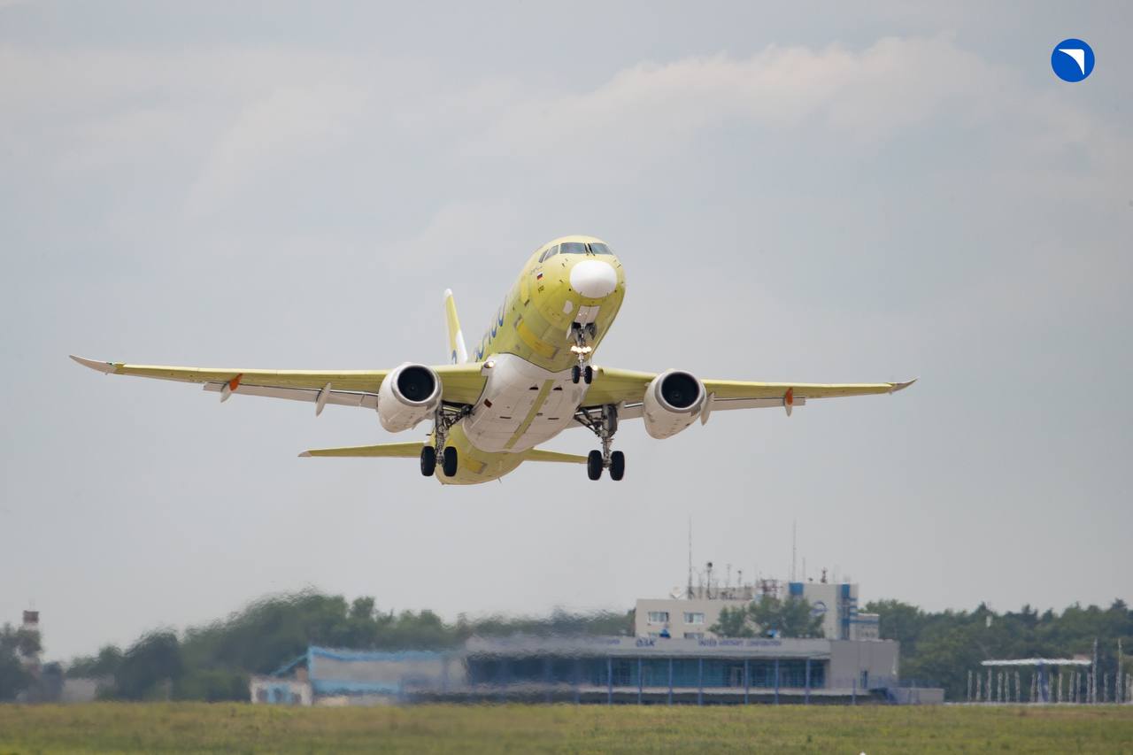  Ростех намерен в следующем году приступить к поставкам SJ-100 и МС-21 в авиакомпании.