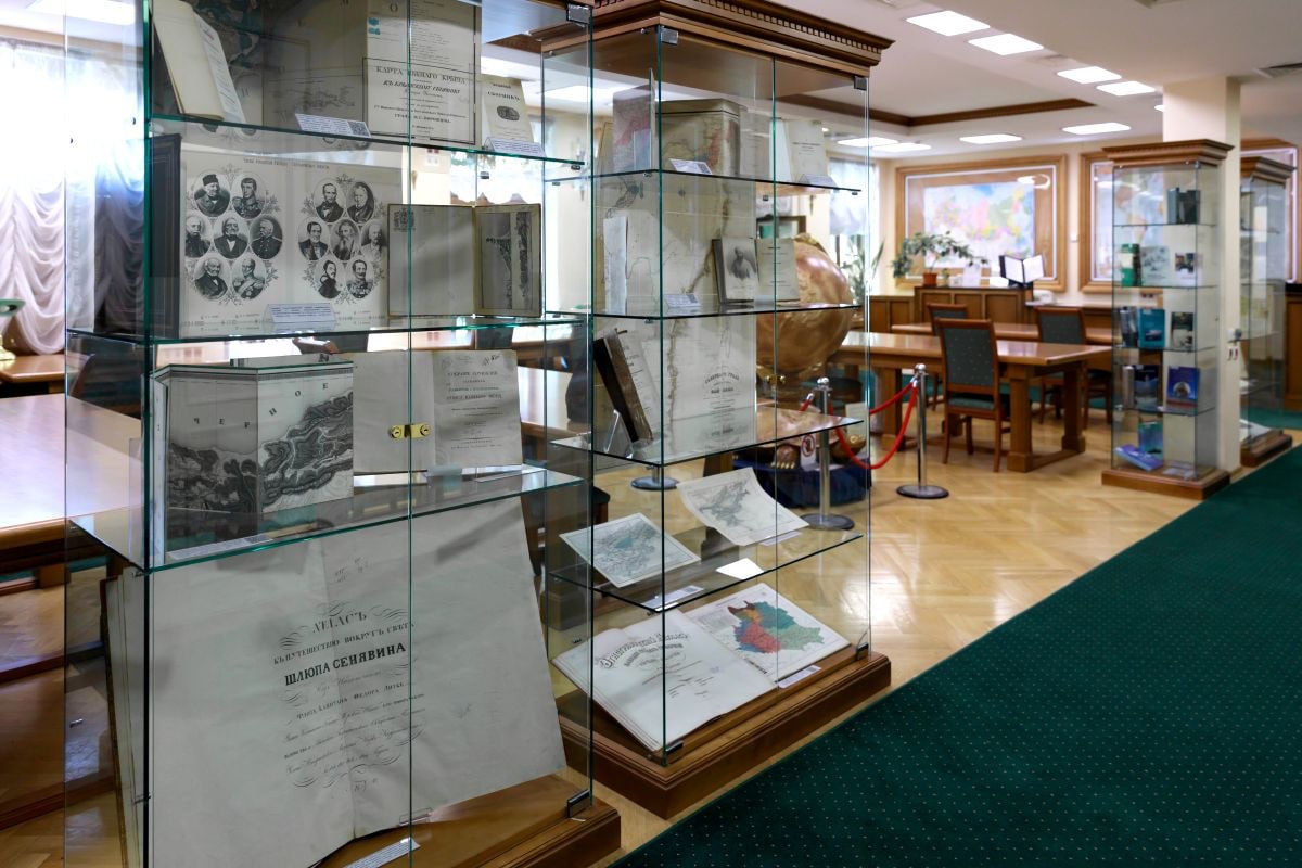 Выставка к 180-летию Русского географического общества проходит в Российской государственной библиотеке