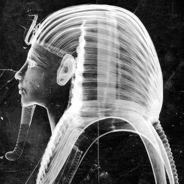 Исследование Золотой маски короля Тутанхамона показало неожиданные результаты