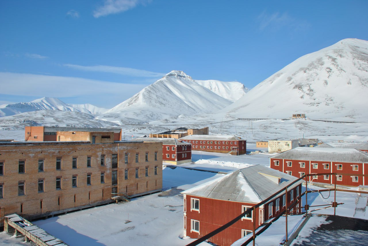 50% составил рост выручки от туризма треста «Арктикуголь» на Шпицбергене по итогам 2025 года. Общий показатель работы Центра арктического туризма превысил досанкционные и доковидные показатели.