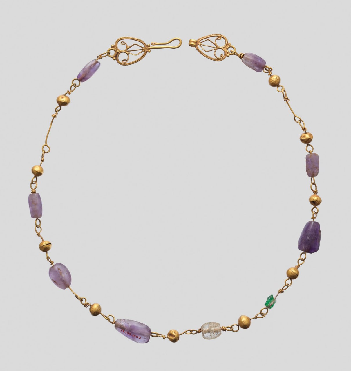 Прекрасное византийское золотое ожерелье с драгоценными камнями, VI - VII века  