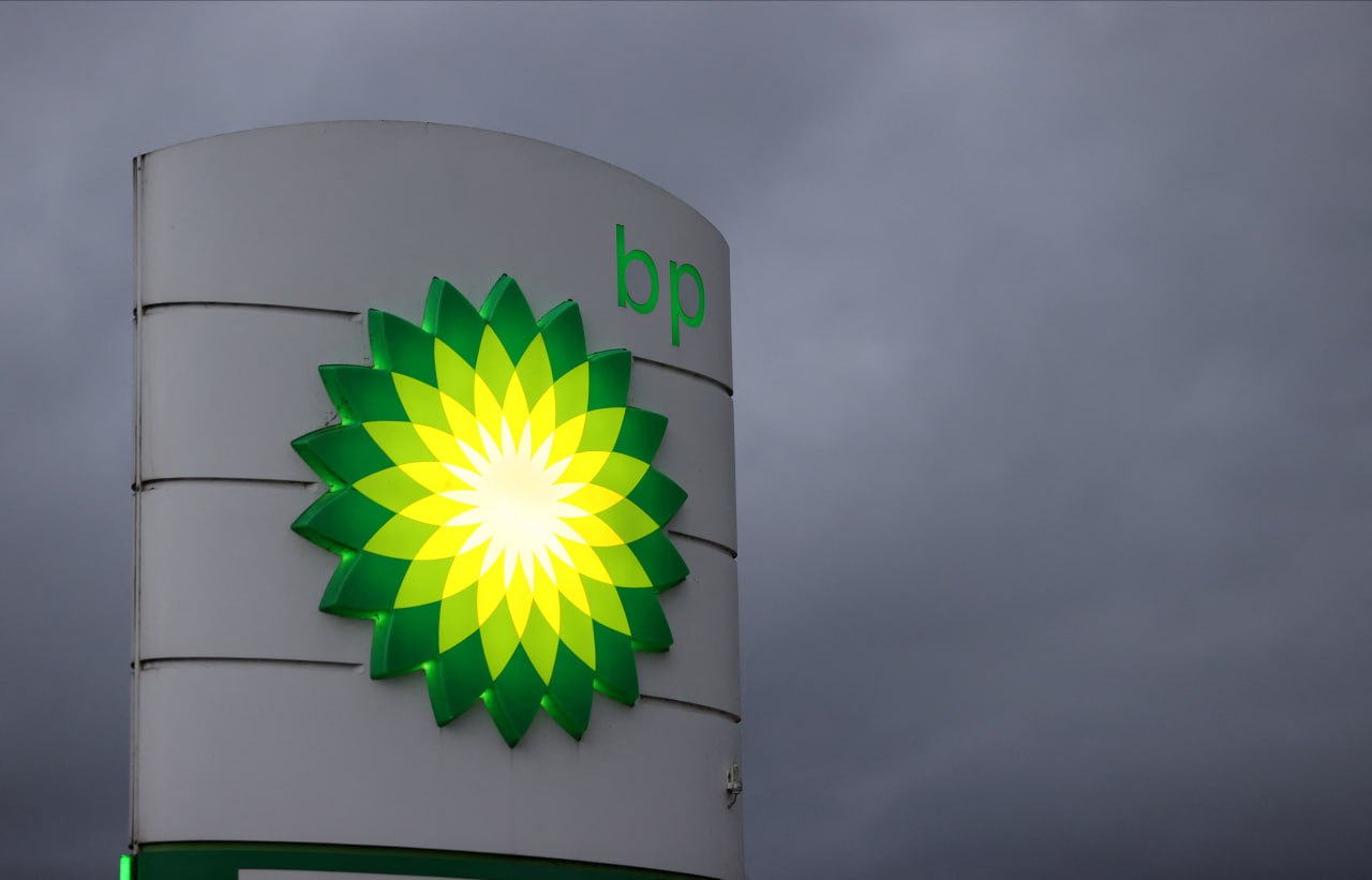 Reuters: BP откажется от целей в области ВИЭ и вернется к ископаемому топливу