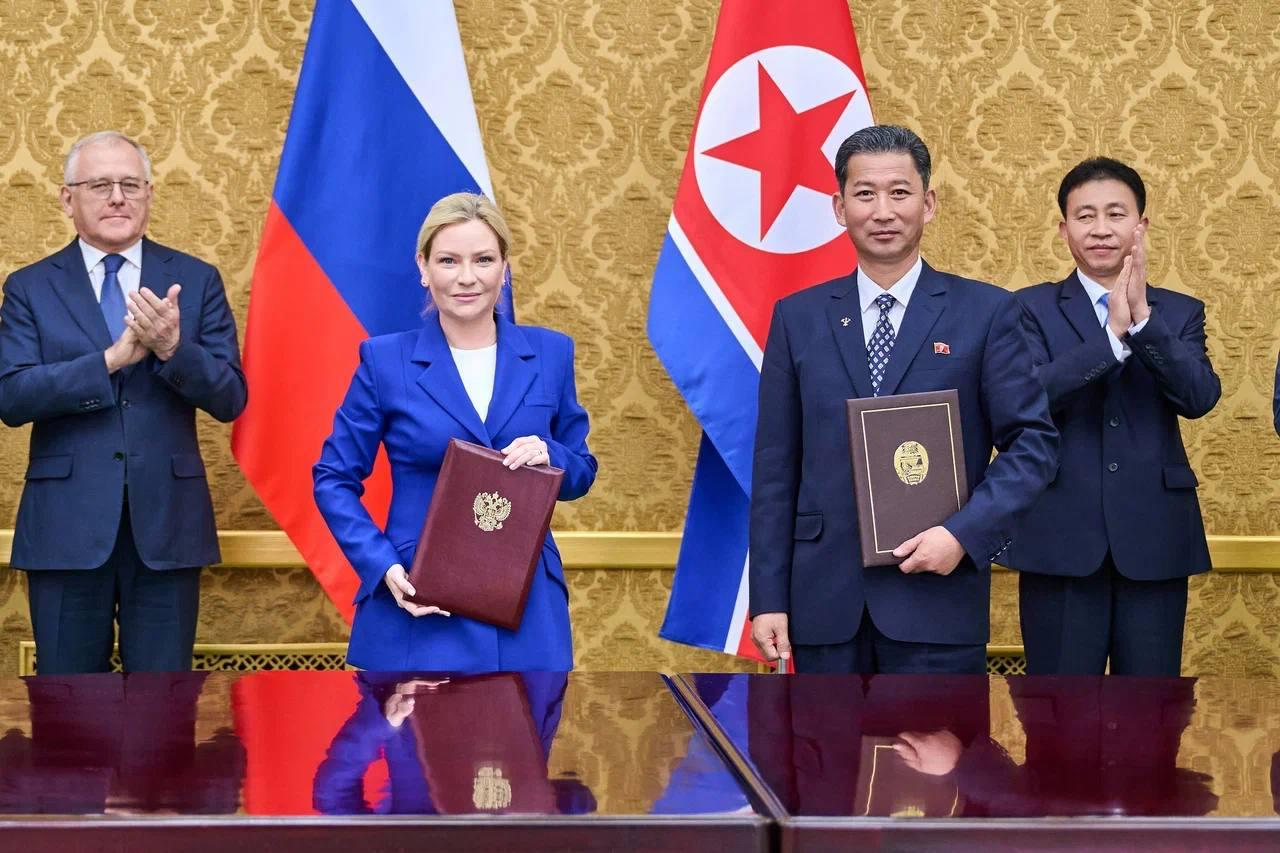 Министры культуры России и КНДР подписали план сотрудничества на два года