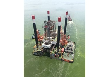Компания China Concord Resources Corp (CCRC) установила самоподъемную морскую нефтяную платформу Alula на озере Маракайбо в Венесуэле в рамках проекта стоимостью 1 млрл долл