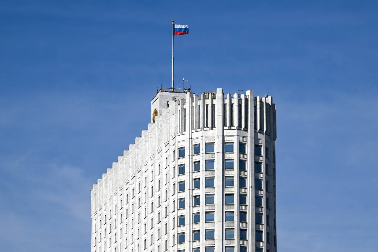 ЛНР получит около 1,3 млрд рублей на помощь гражданам, жилье которых пострадало от боевых действий ЛНР получит около 1,3 млрд рублей на помощь гражданам, жилье которых пострадало от боевых действий