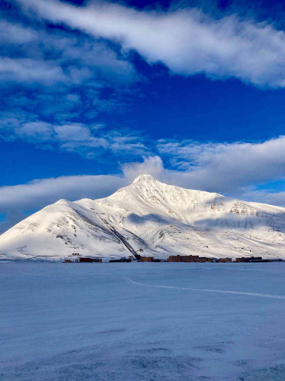 Минвостокразвития совместно с Арктическим и антарктическим научно-исследовательским институтом организуют международную научно-исследовательскую экспедицию в Арктику.
