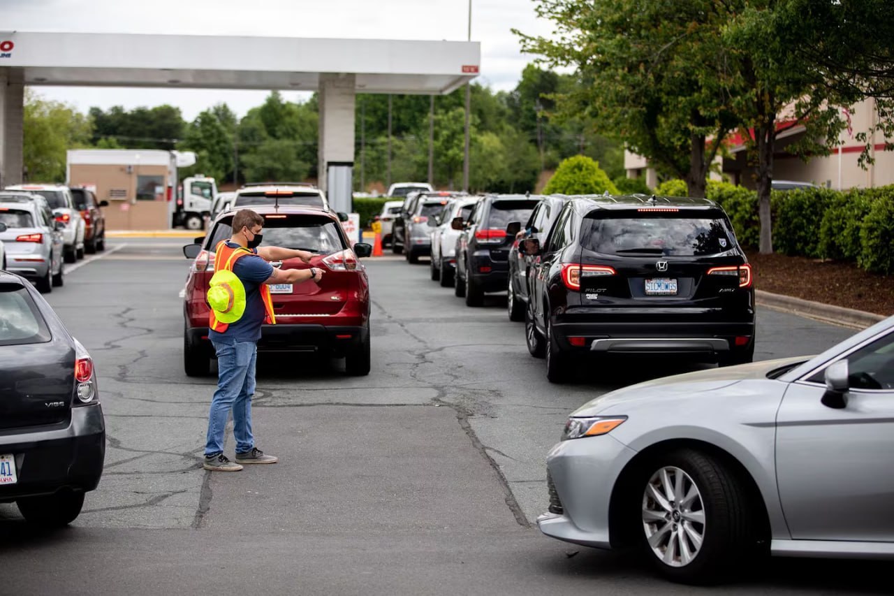 Средняя цена на бензин в США побила рекорд последних трех лет