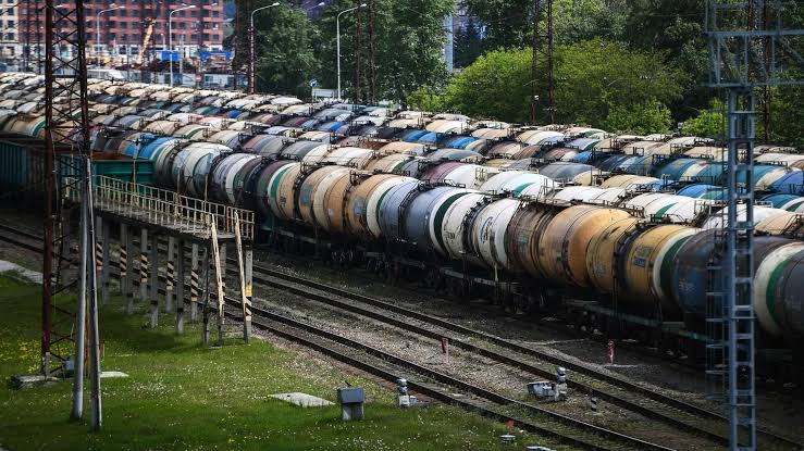 Россия может начать импортировать топливо