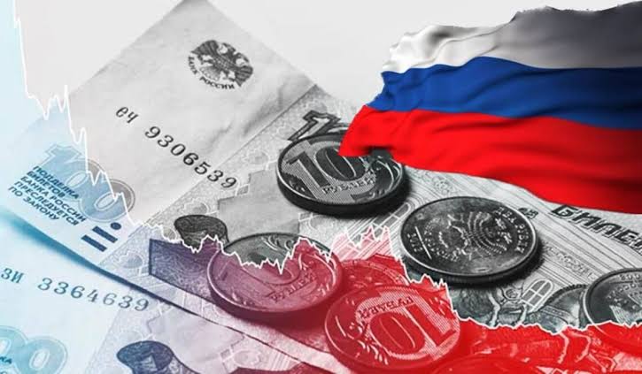 Дефицит бюджета России с января по июнь 2026 составил 5,7 трлн рублей, или 2,5% ВВП, что на 2,3 трлн рублей больше, чем годом ранее - следует из сообщения Минфина.