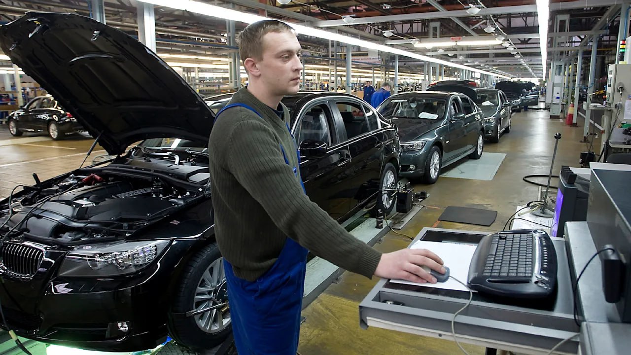 BMW обвинила Россию в пиратской сборке автомобилей в Калининграде.
