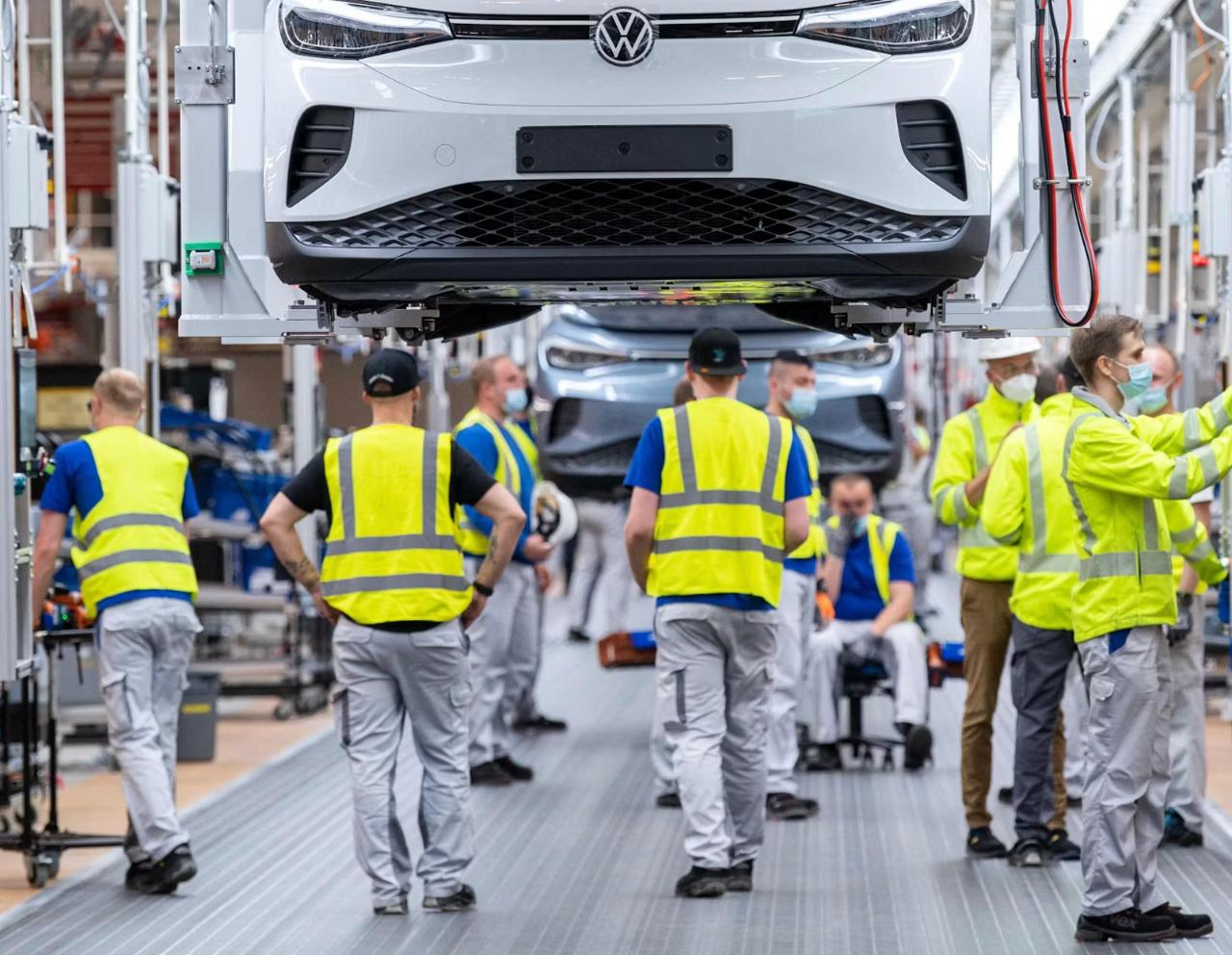 До 100 000 рабочих мест может сократить Volkswagen для спасения компании