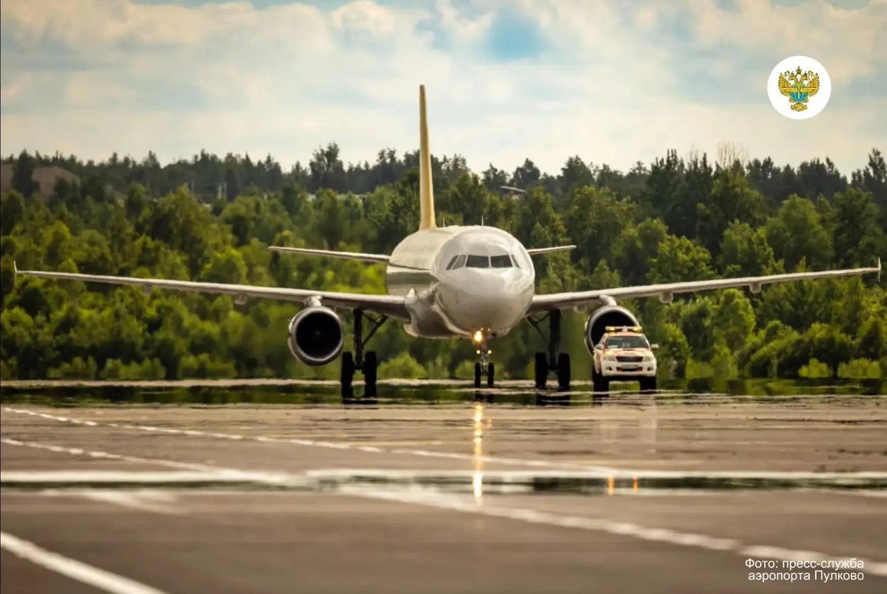 Египетская авиакомпания Pyramids Airlines открыла чартерные рейсы из Монастира в Россию. Полеты выполняются на самолете Airbus A321 в Москву (Шереметьево) и Санкт-Петербург (Пулково).