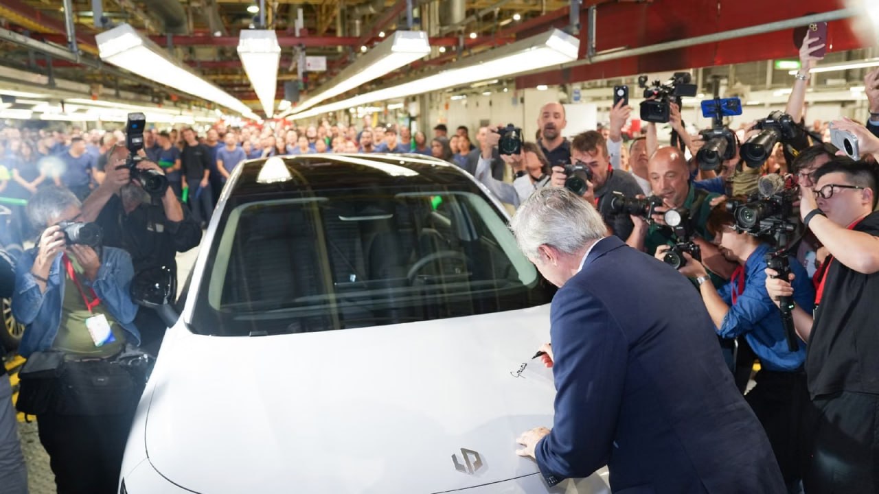 Унизительней уже не будет - Завод Opel, за 43 года выпустивший 10 миллионов автомобилей, теперь собирает аккумуляторы для автомобилей Leapmotor.